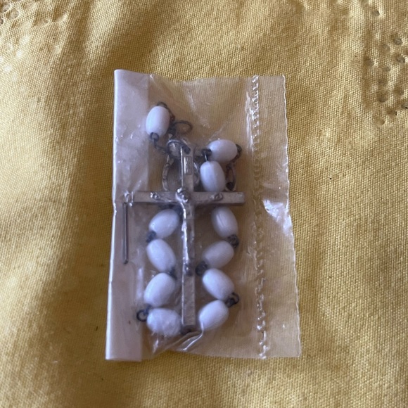 Vintage Funky Silvery Cross Faux Pearl Shape Beads Chain - Picture 10 of 10